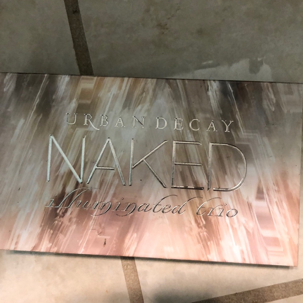Face and body powder
